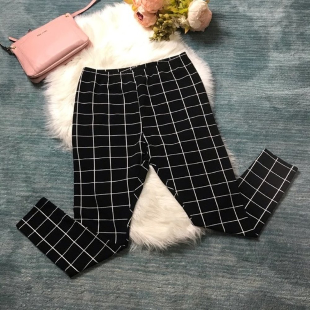 SHEIN Black & White Window Pane Grid Legging Pants - Picture 4 of 8